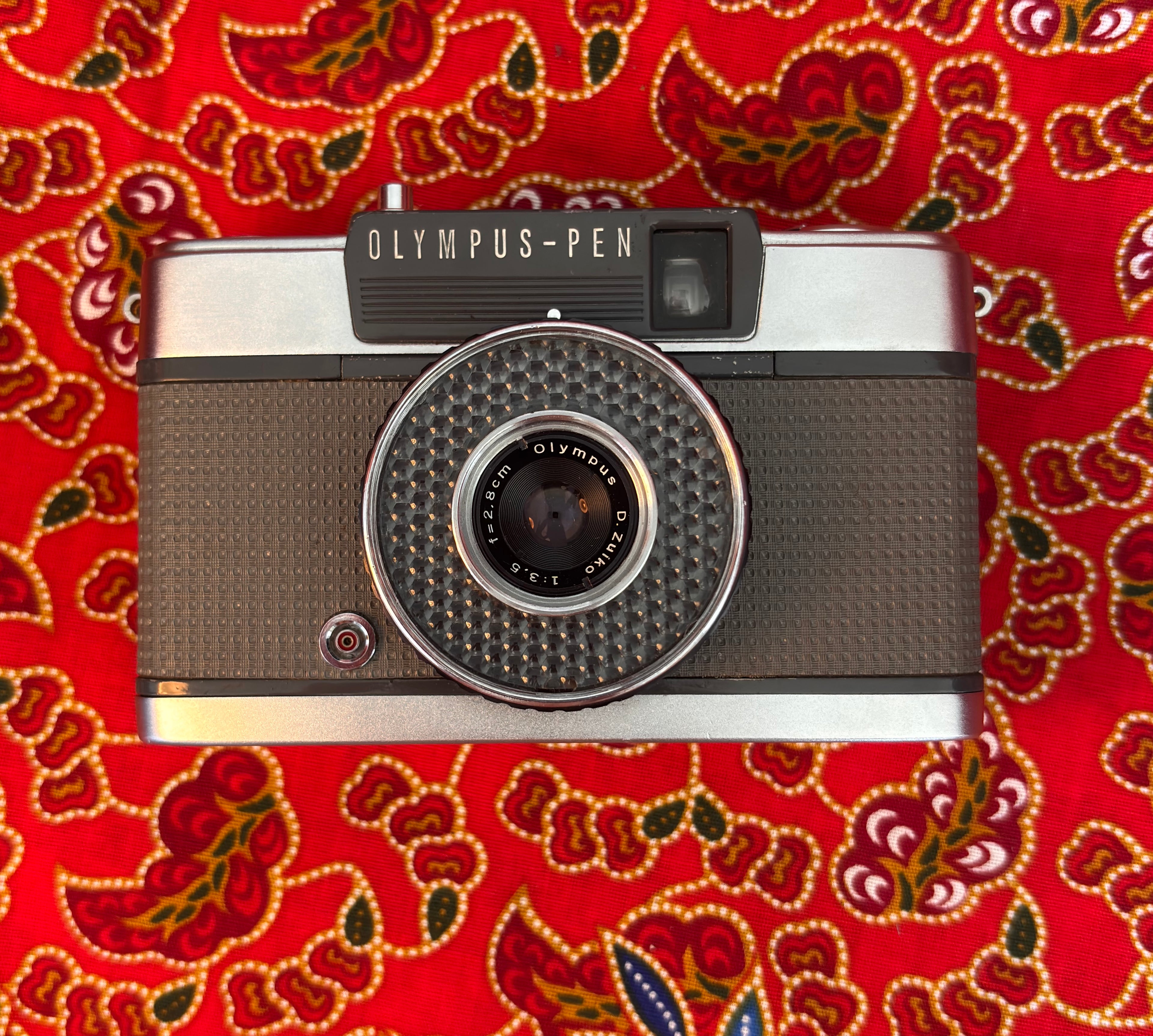 Olympus Pen EE