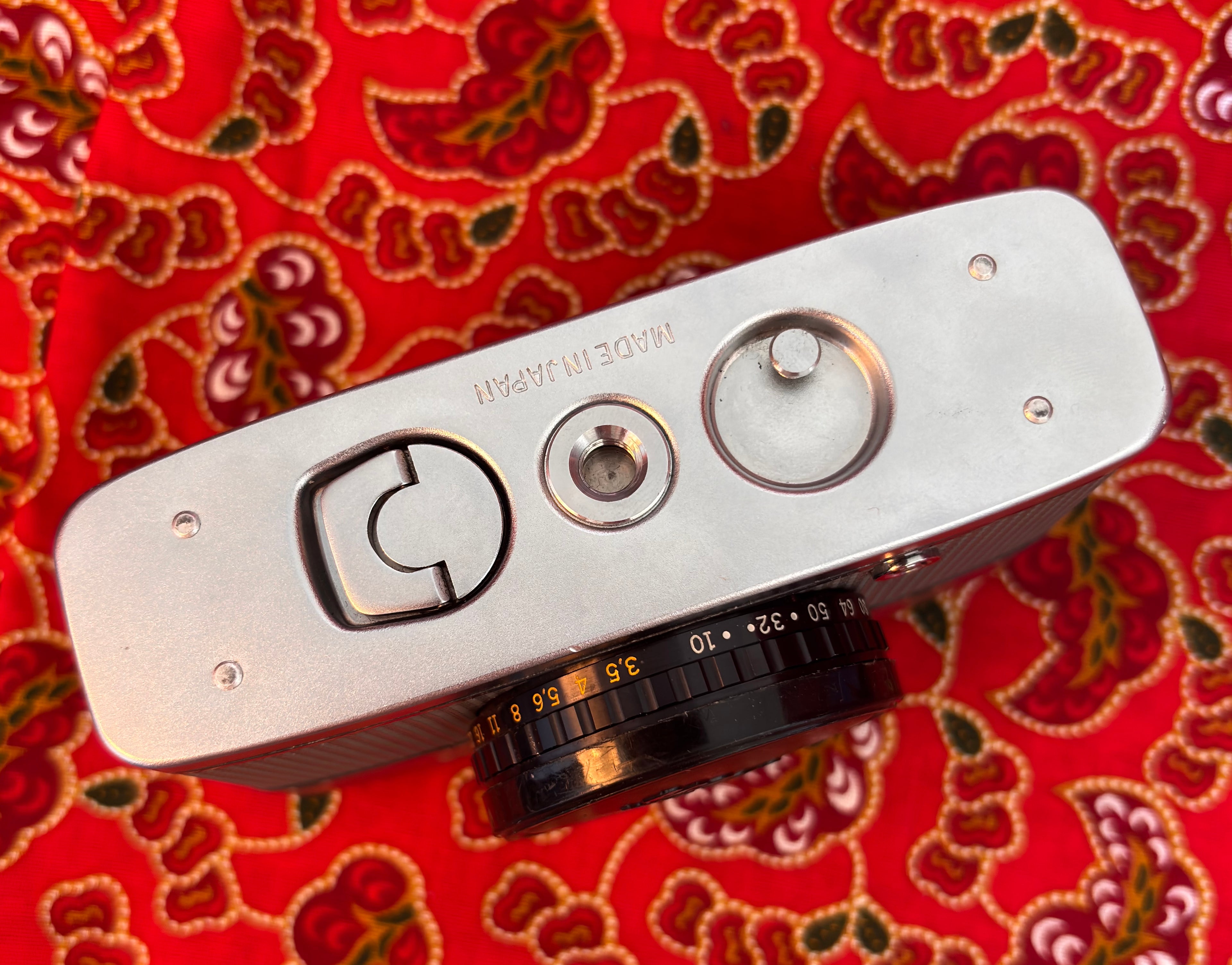 Olympus Pen EE