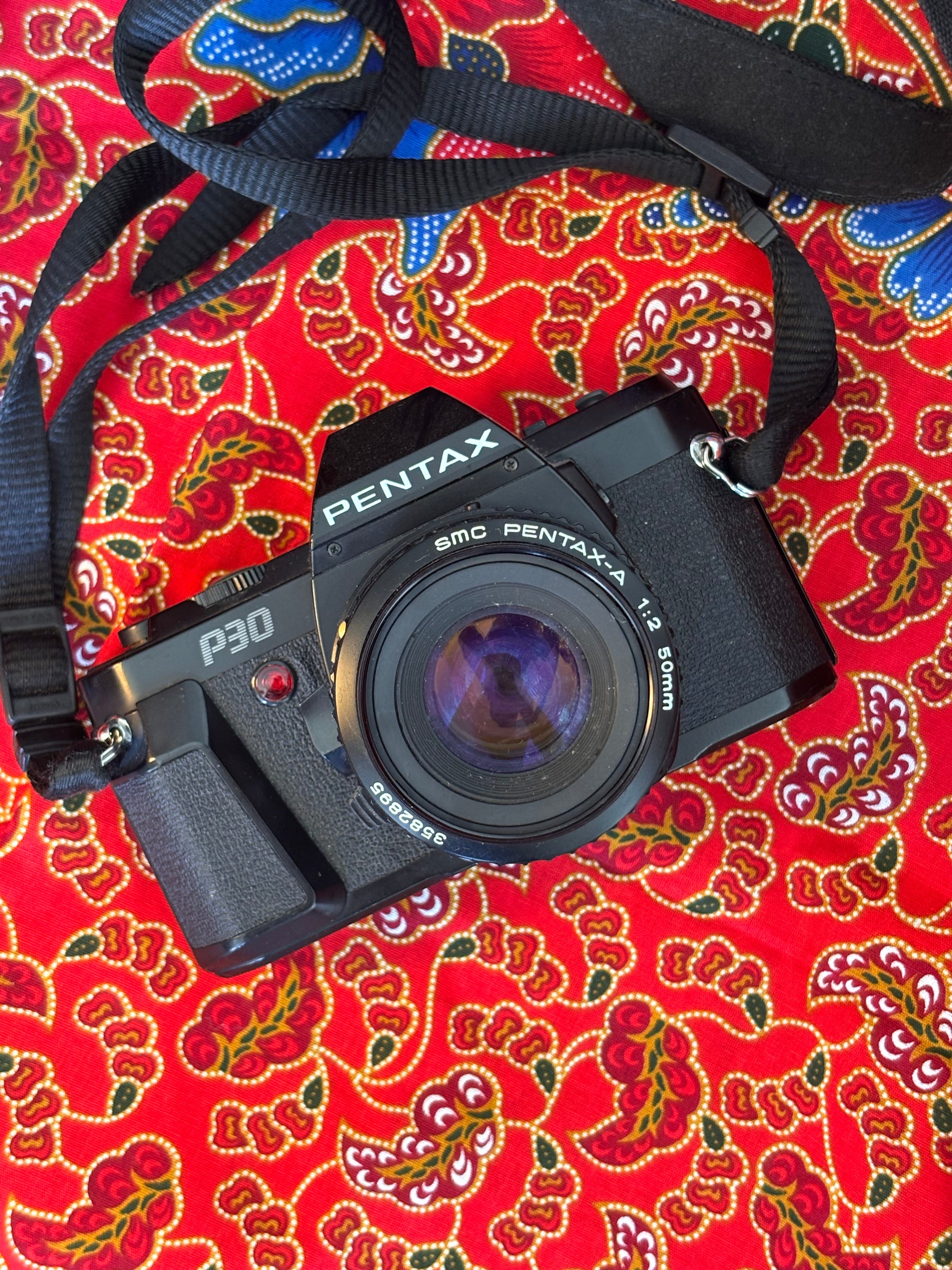 Pentax P30 (Black) + 50mm f2