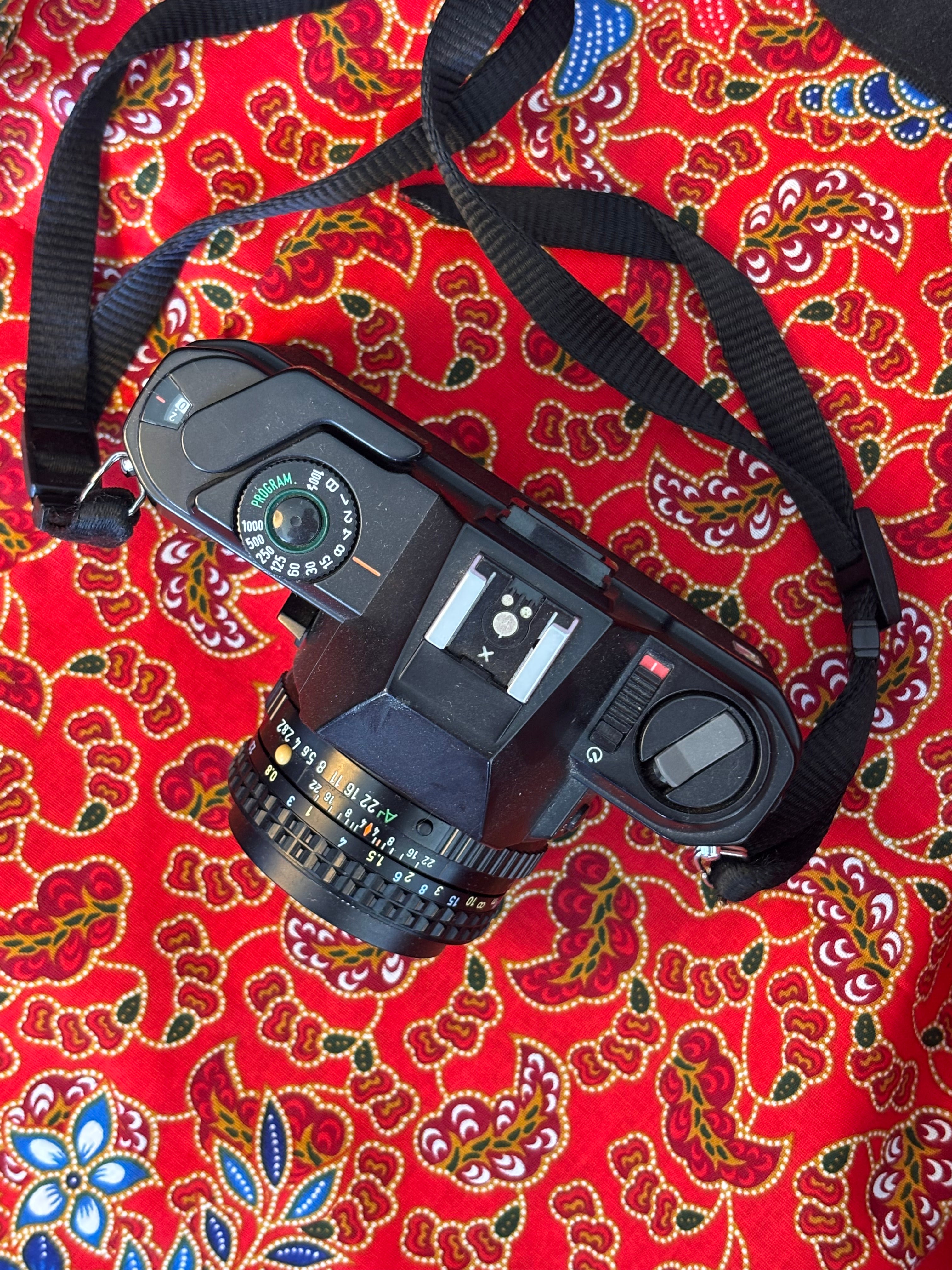 Pentax P30 (Black) + 50mm f2