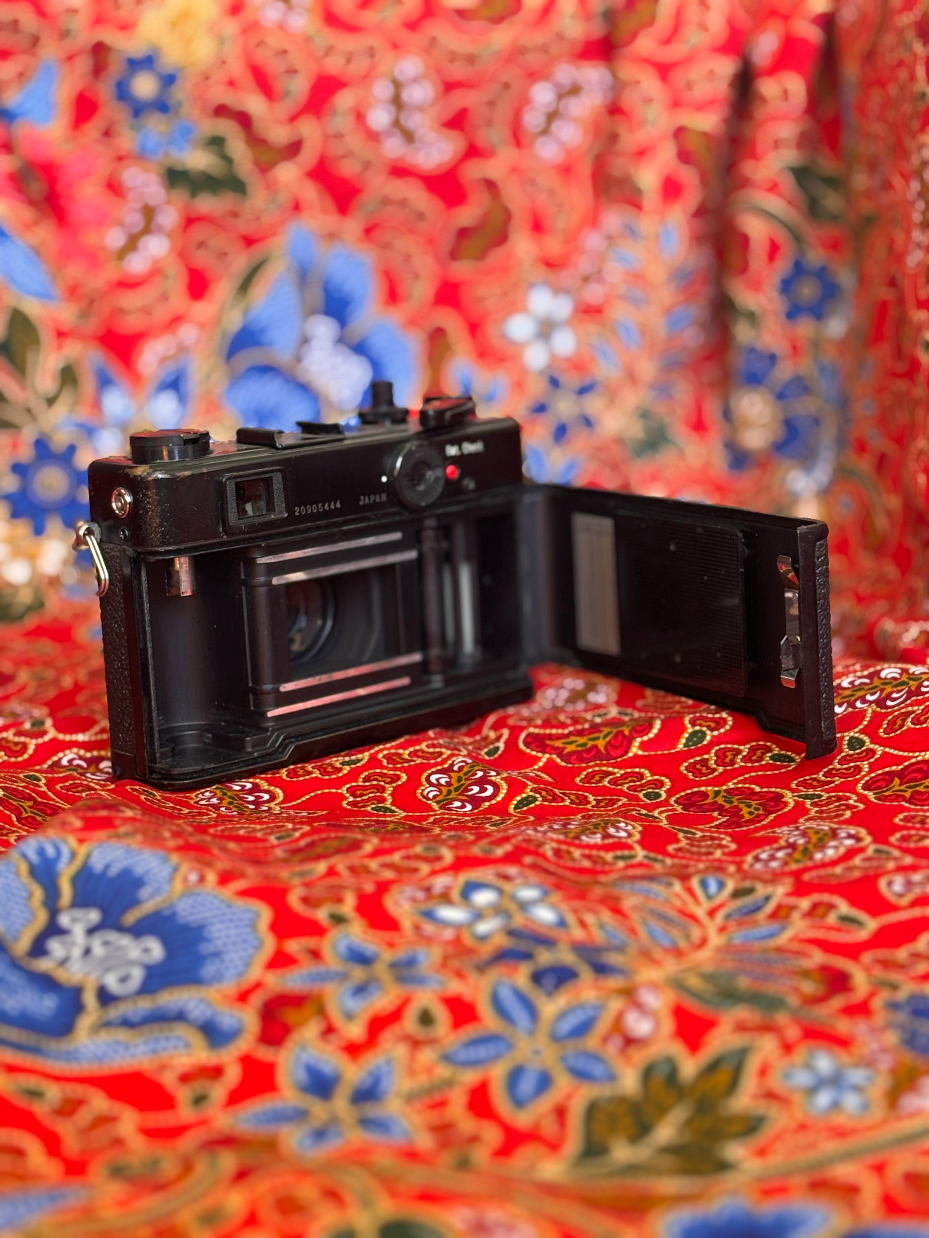 Yashica electro 33 CC