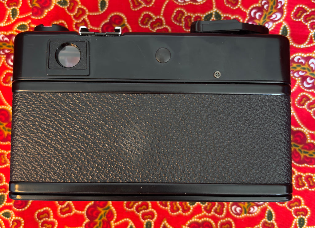 Yashica MG-1